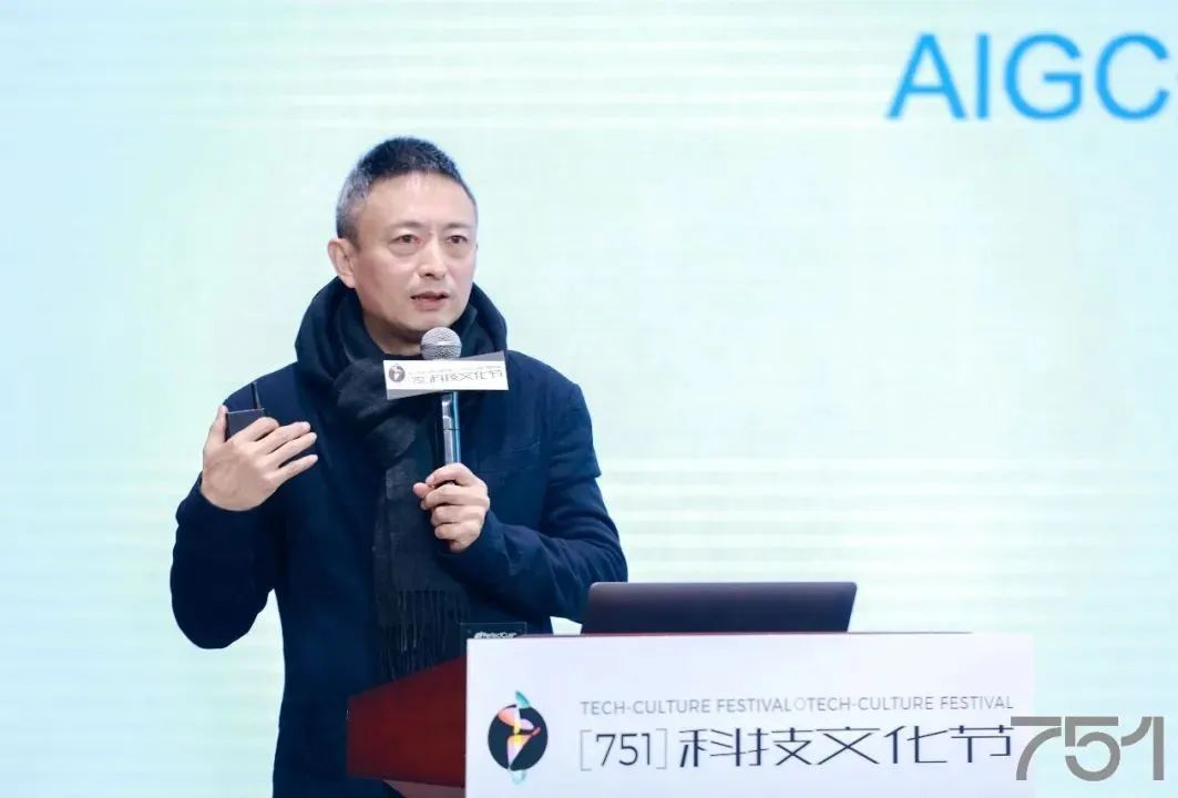 对话费俊：AIGC浪潮之下，艺术是守住人性的最后防线
