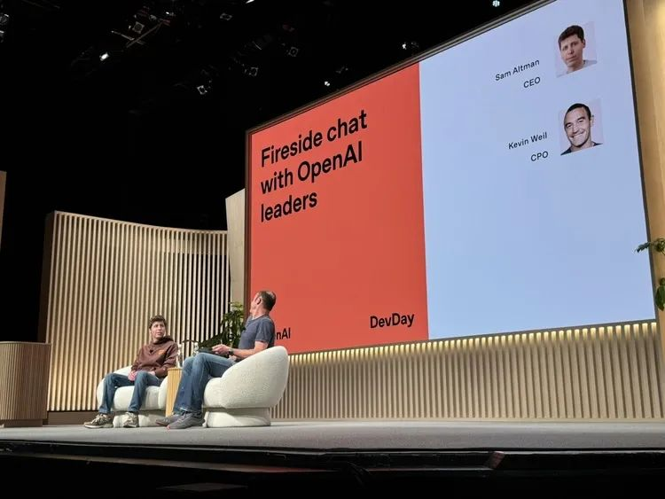 OpenAI大礼包：实时语音、模型蒸馏都上了，要卖最好的货赚最多的钱