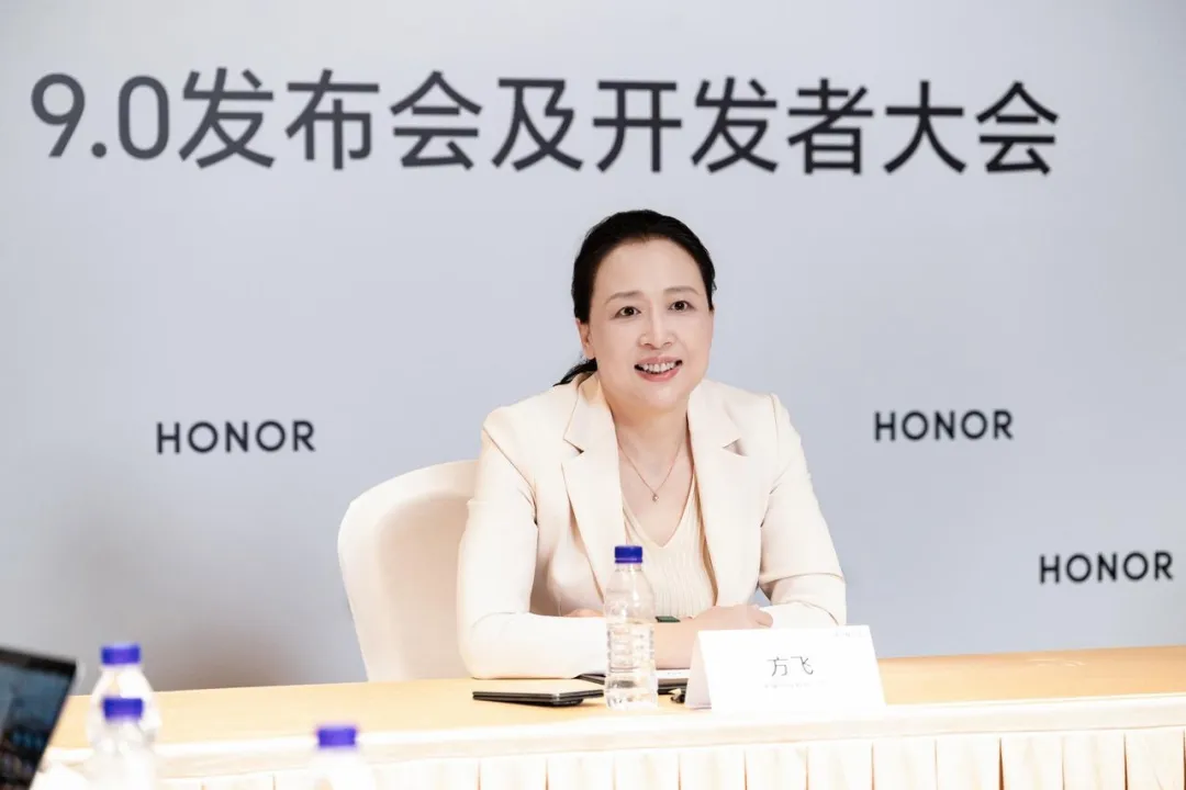 让 AI 从「语言智能」进化到「现实智能」，这家手机公司想得最透彻