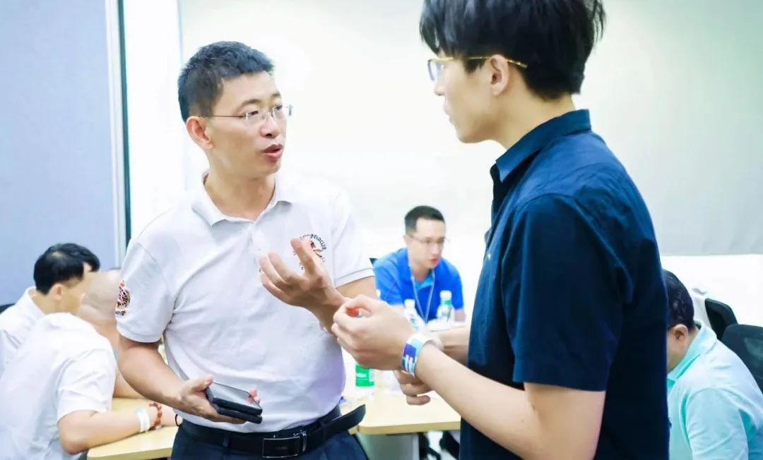 28岁身价过亿：清华男孩的AI电商百亿销售神话之路