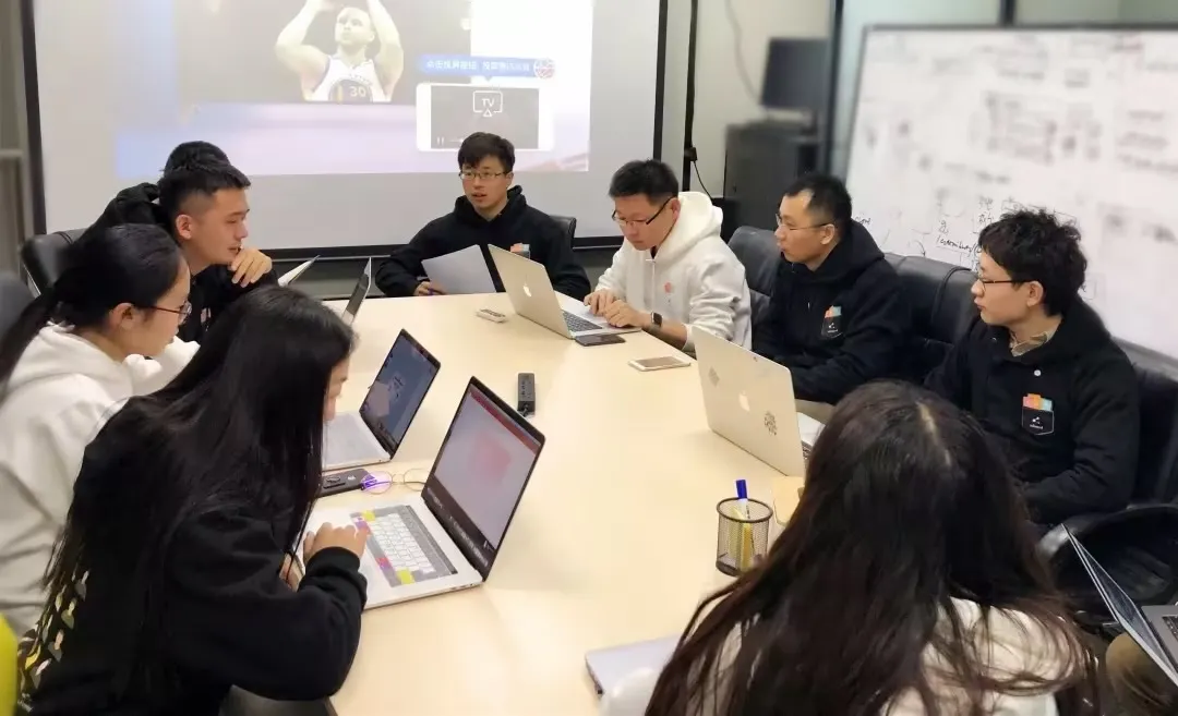 28岁身价过亿：清华男孩的AI电商百亿销售神话之路