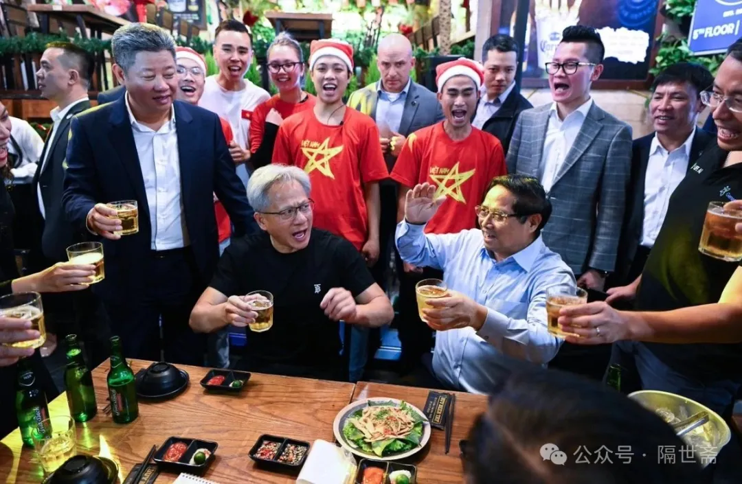 黄仁勋在越南建了AI中心，还投资了越南首富的AI医疗公司