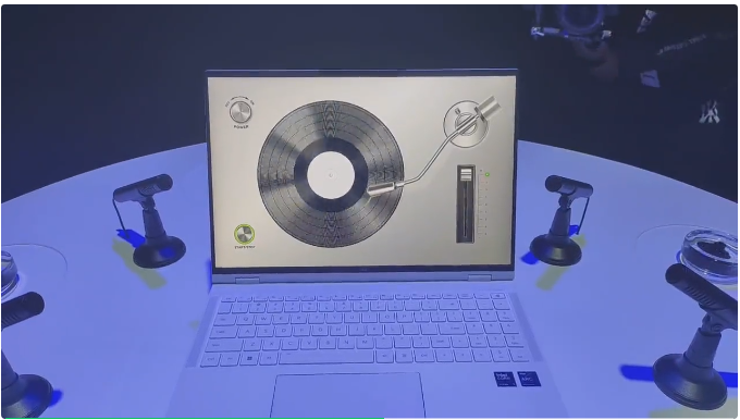技术大揭秘！荣耀曝光首款AI PC，MagicBook Pro 16现场谍照抢先看