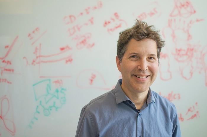 重磅，David Baker团队又一突破：首次利用生成式AI设计出全新抗体