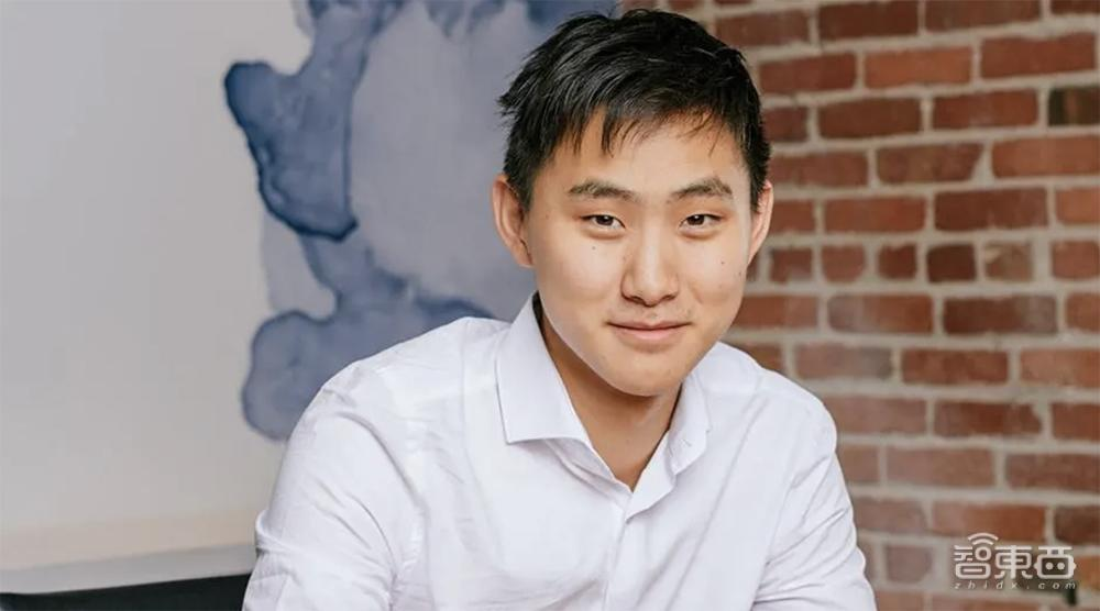 8年估值千亿，华裔天才干出传奇AI独角兽，年入7亿美元，下一步IPO