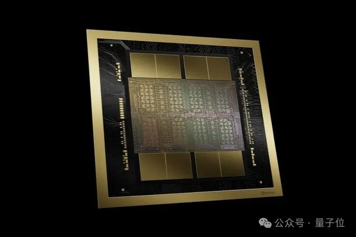 16家头部大模型公司上海神秘碰头，现场人挤人人人 