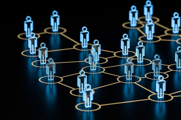 突然发现老板是“AI”，打工人该怎么办？