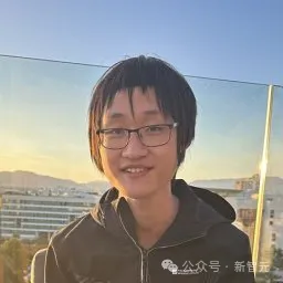 AI视频新霸主诞生！Dream Machine官宣免费用，电影级大片全网玩疯