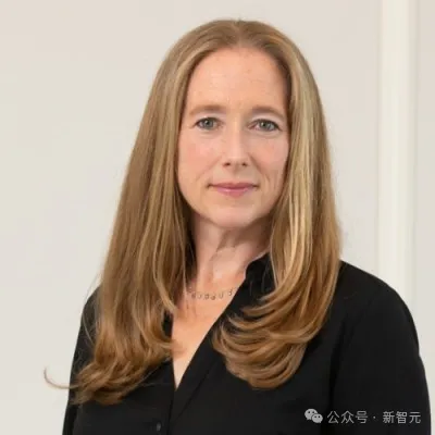 全球市值第一！英伟达3.3万亿美元登AI王座超微软，老黄却直言忧心忡忡