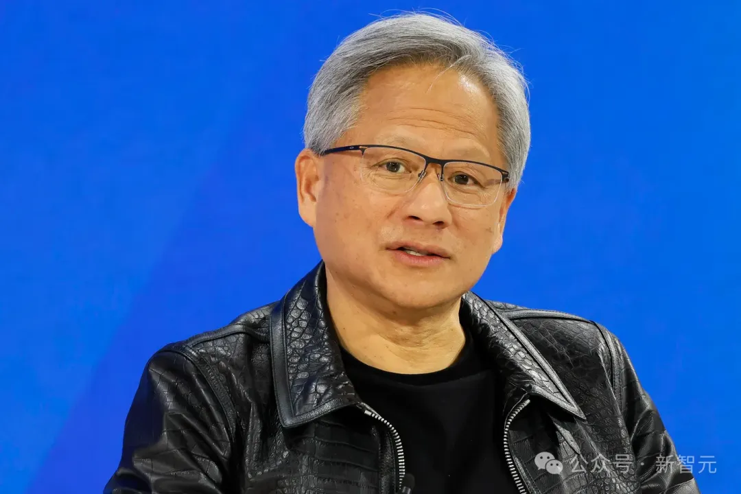 全球市值第一！英伟达3.3万亿美元登AI王座超微软，老黄却直言忧心忡忡