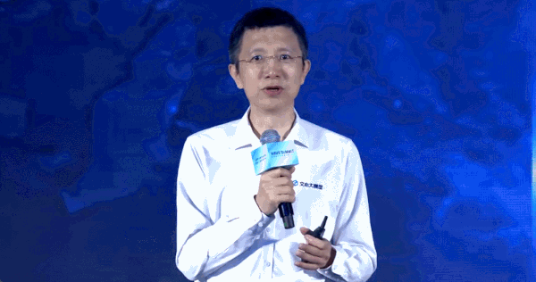 打开文心大模型，一看全是生产力 