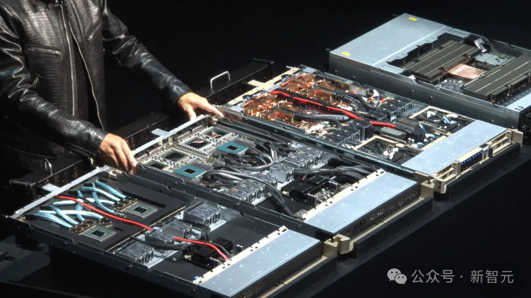 老黄一口气解密三代GPU！粉碎摩尔定律打造AI帝国，量产Blackwell解决ChatGPT全球耗电难题
