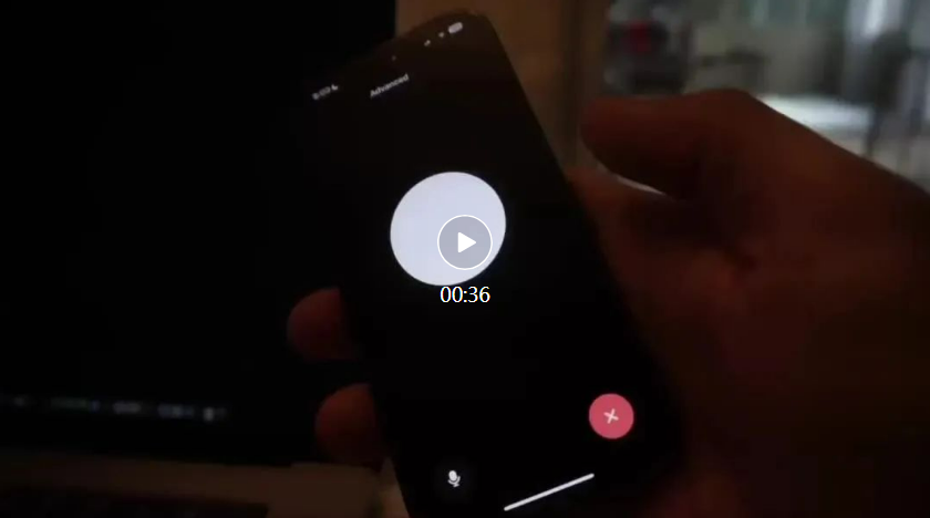 ChatGPT版「Her」被玩疯：哭着读诗，中文表现也很亮