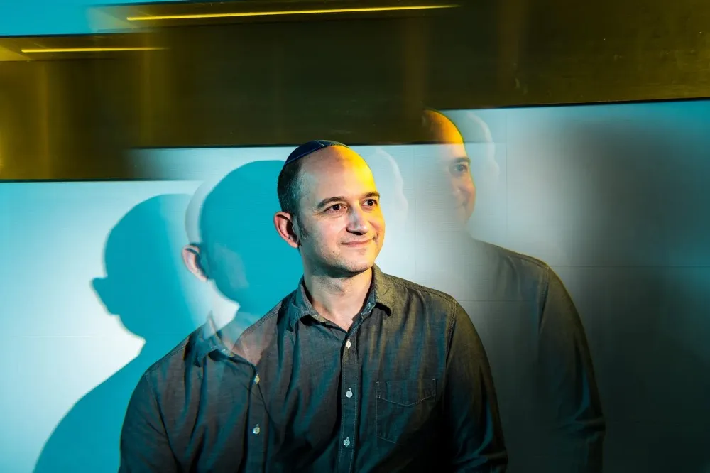 LiblibAI获数亿元融资，Canva 收购Leonardo.AI，Character.AI CEO重返Google｜AI周报