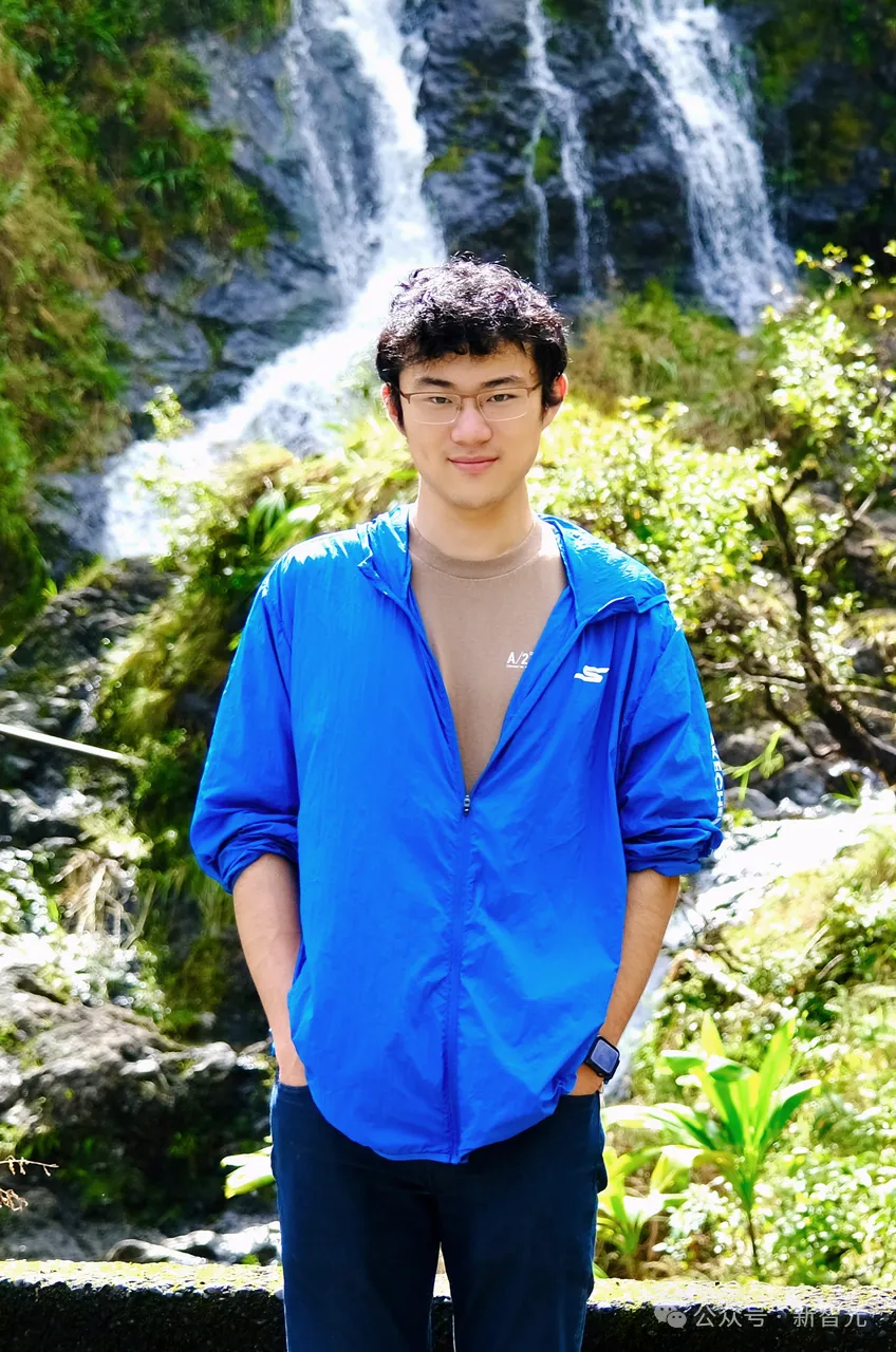 OpenAI o1模型问世，五级AGI再突破！推理极限超博士，清北复旦华人立功