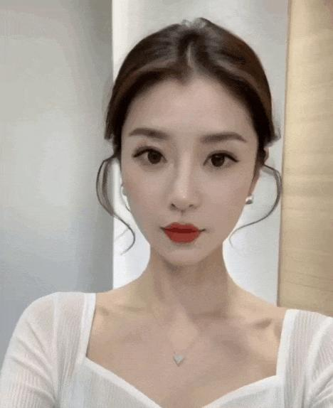 AI美女占领小红书，卷翻真人女网红