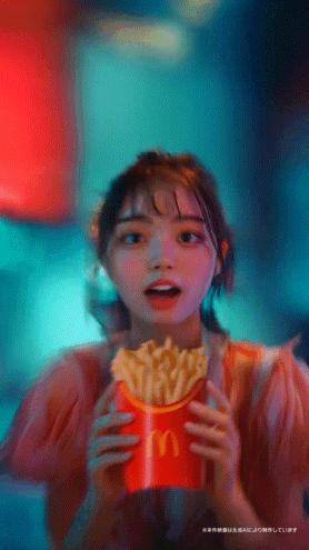 还在死磕镜头？聪明人已经用AI拍时尚广告大片了