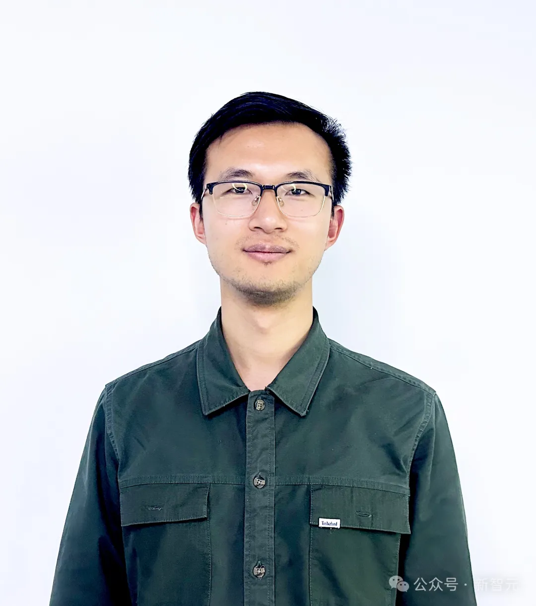 中国首个通用泛化机器人终于来了！清华校友打造中国版Figure 01，连续泛化丝滑处理多任务