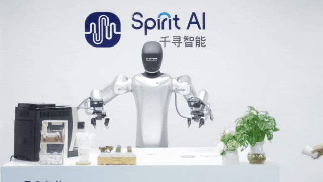 中国首个通用泛化机器人终于来了！清华校友打造中国版Figure 01，连续泛化丝滑处理多任务