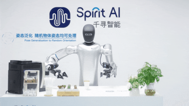 中国首个通用泛化机器人终于来了！清华校友打造中国版Figure 01，连续泛化丝滑处理多任务