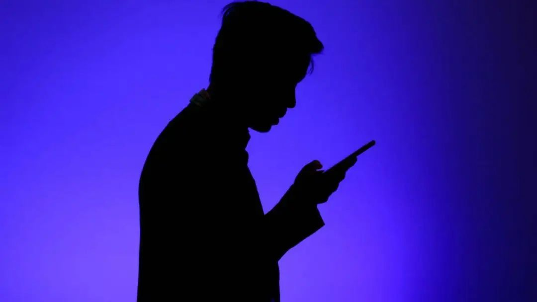 我拒绝了AI的「表白」后，可怕的事情发生了