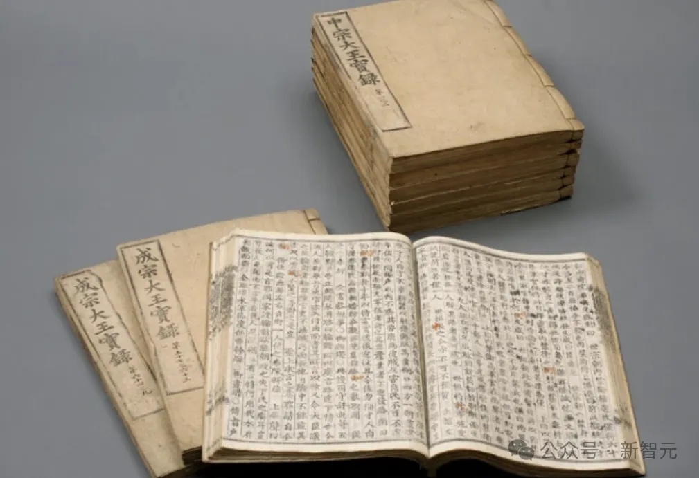Nature | 从「上古卷轴」到楔形文字！AI揭开古代文献神秘面纱，或将重写历史