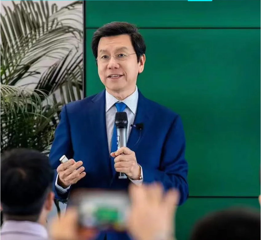 李开复独家回应：我们做的是商业公司，不是‘零一万物技术实验室’