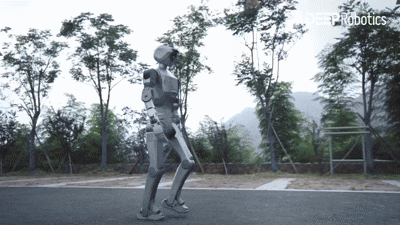 终于有人解决机器人洗手洗澡问题了
