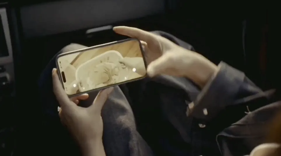 14万!全球首款家务机器人开卖,OpenAI投资,萌脸翘臀会自己充电