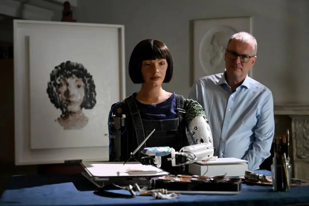 AI 画作卖出 100 多万，这个世界没有疯