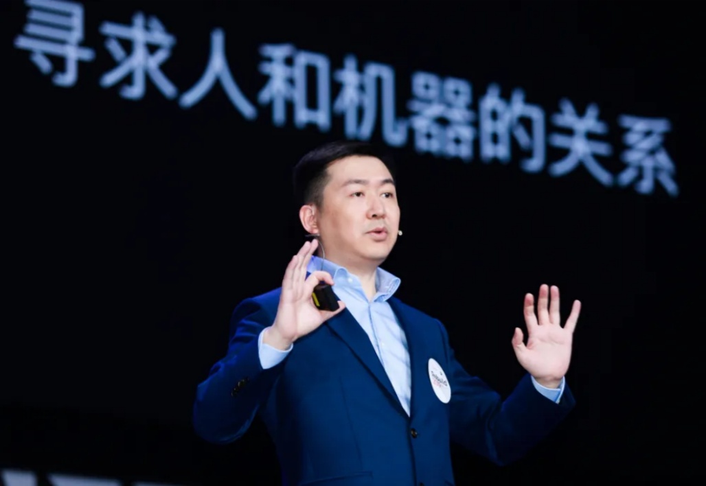 王小川的“AI医生梦”，要被蚂蚁做成了？