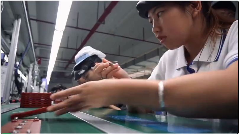 18岁华人开源成果,火爆具身智能赛道