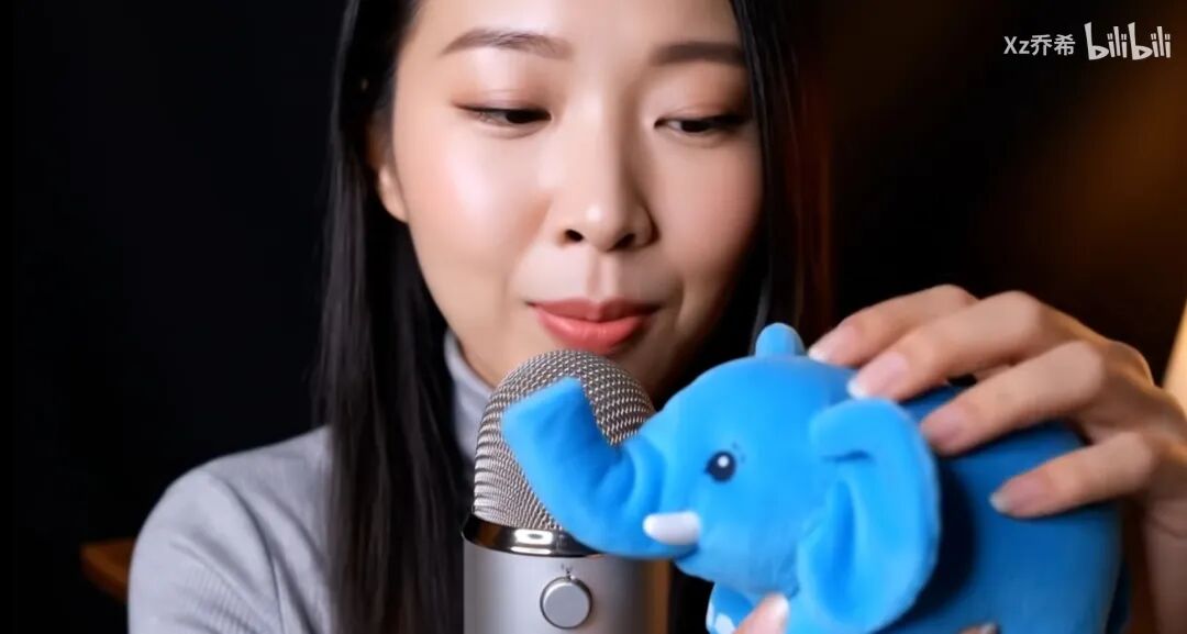 被东北雨姐舔耳10小时后,我终于被AI asmr睡服了