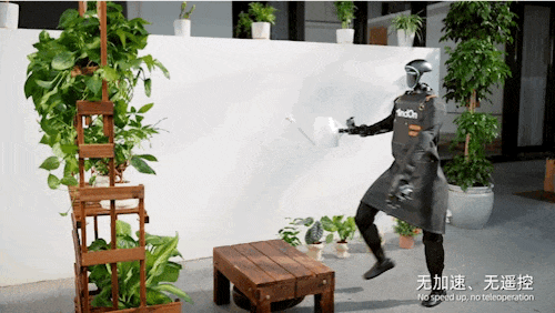 原腾讯Robotics X算法研究员创业,4个月获3轮融资,要在3-5年将人形机器人送进家庭