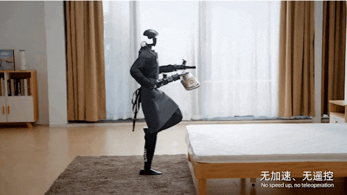 原腾讯Robotics X算法研究员创业,4个月获3轮融资,要在3-5年将人形机器人送进家庭