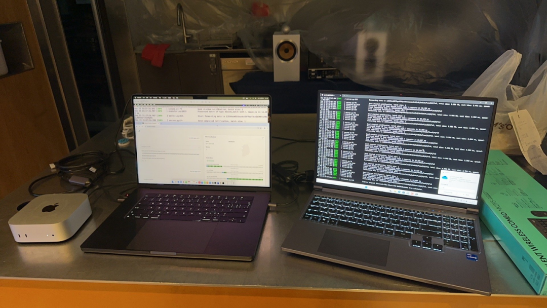 最大游戏up主也玩本地AI？让笔记本都能跑大模型的Parallax来了