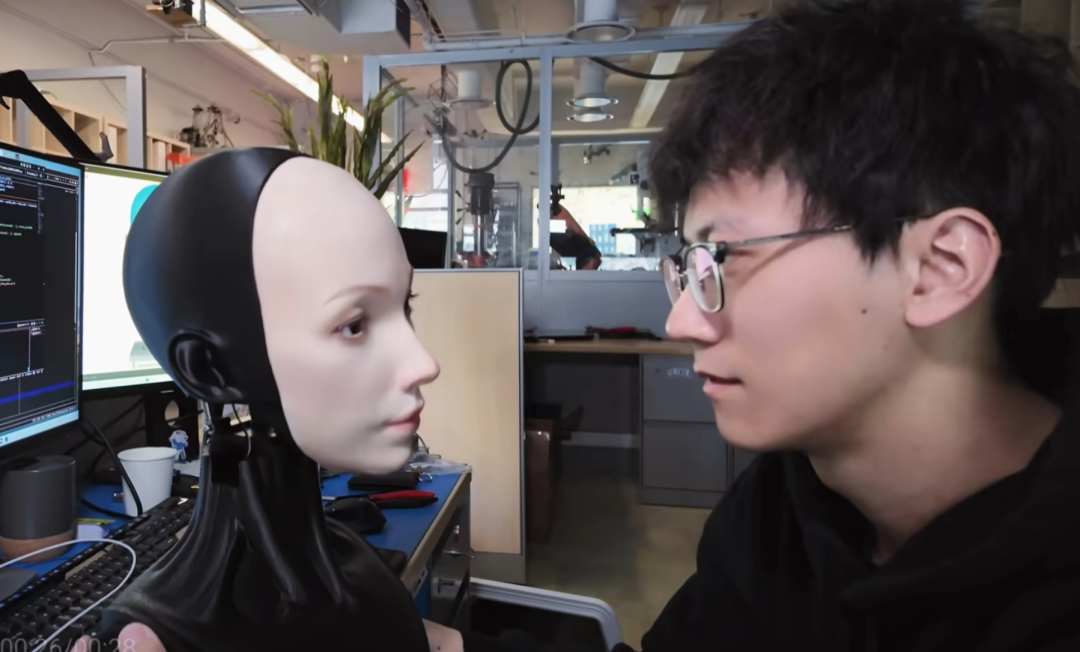 对话首形科技胡宇航：非主流人形机器人创业，从做好一张脸开始