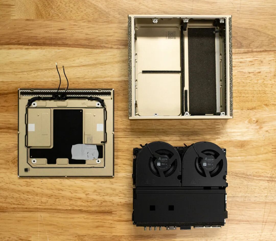 黄仁勋送马斯克的3万块个人超算,要借Mac Studio才能流畅运行?首批真实体验来了