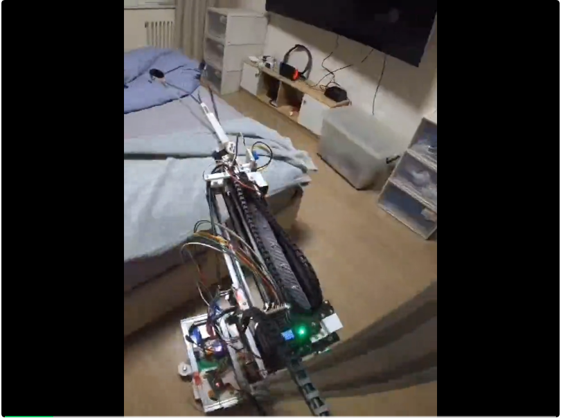 对话范浩强:10亿融资之前,我们手搓了5000元“丐版硬件”