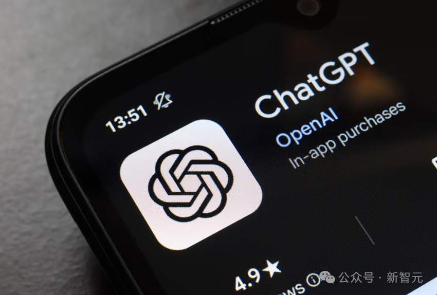 这届年轻人,正被AI「爱」到窒息