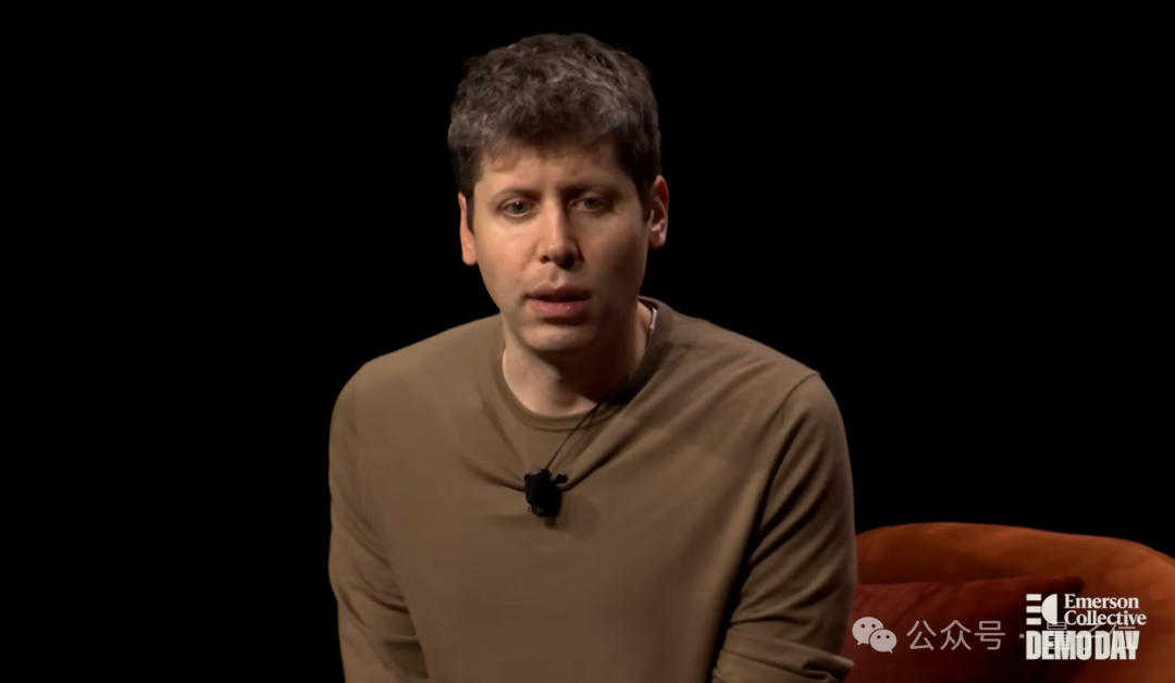 奥特曼谈OpenAI首款AI硬件：我想拿起它咬一口