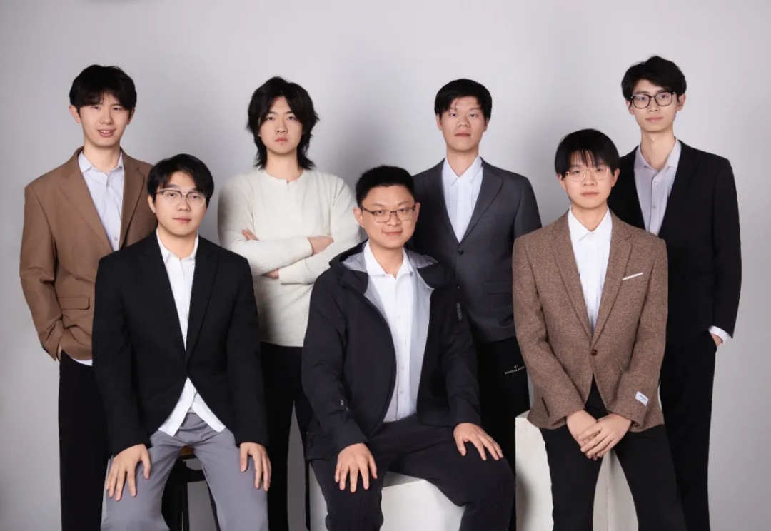 AI隐私警报已拉响，南大团队实现AI本地化部署破局，支持国产显卡