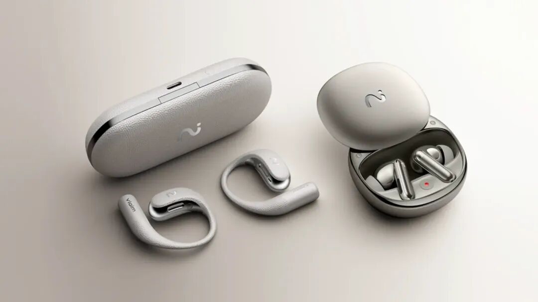 刚完成亿元级融资,他要如何挑战 AI 硬件的“不可能三角”|对谈马啸:未来智能创始人/CEO