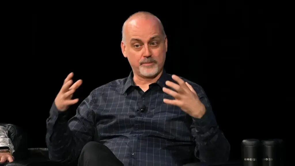 你的 iPhone 即将变聪明!苹果每年砸 10 亿美元,用上谷歌最强 AI