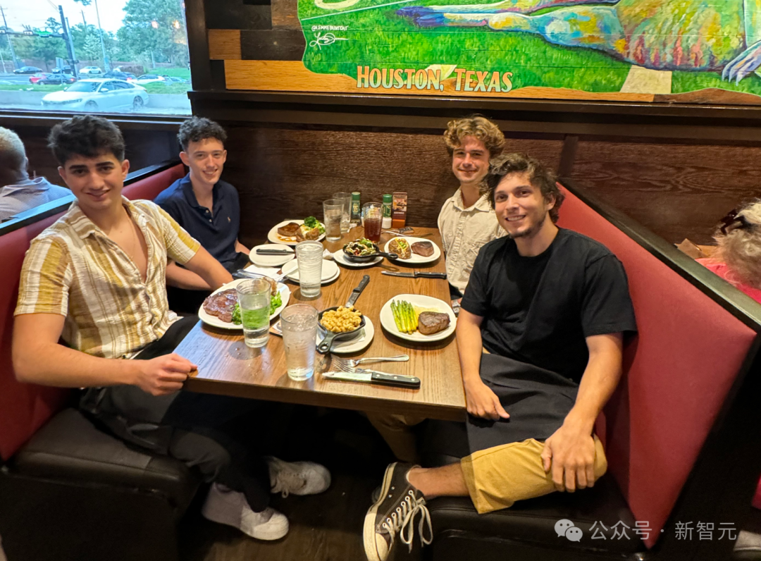 藤校拒了又怎样?18岁天才少年打造爆款AI年入2亿