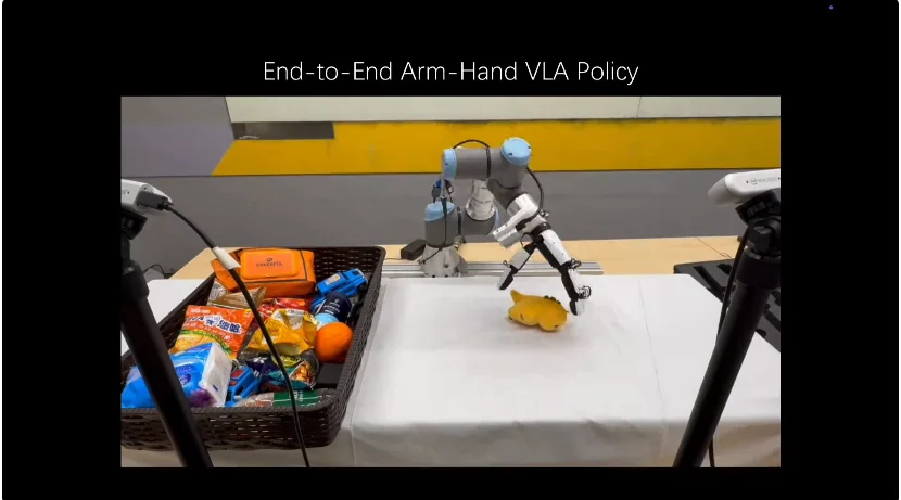 效率提升25%,灵巧操作数采困境被「臂-手共享自主框架」解决