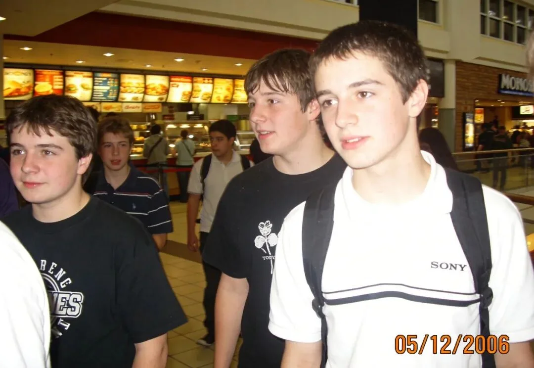 以为是站姐神图，结果是豆包新功能直出！能跟Nano Banana Pro扳手腕吗丨附提示词