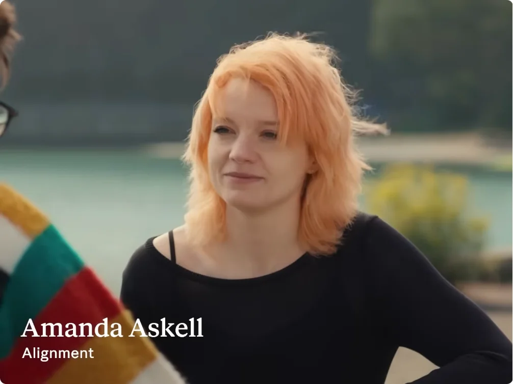 地球上和 Claude 对话最多的人,是一位哲学家