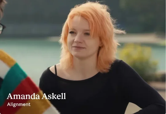 地球上和 Claude 对话最多的人，是一位哲学家