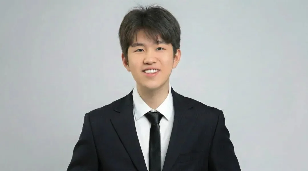 24岁博士生造出空间AI大师G²VLM,让机器人眼明手快